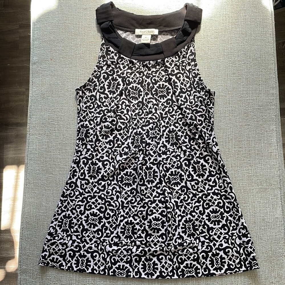 Black and white tank style top